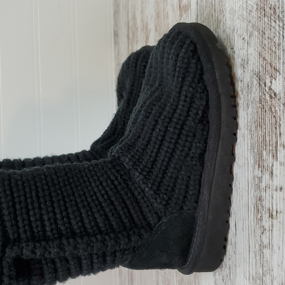 UGG Australia Classic Cardy 5649 Black Crochet Little Girls 9 - Picture 4 of 12